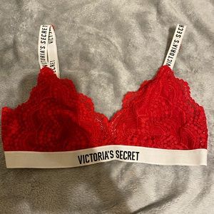 Red Victoria’s Secret bralette